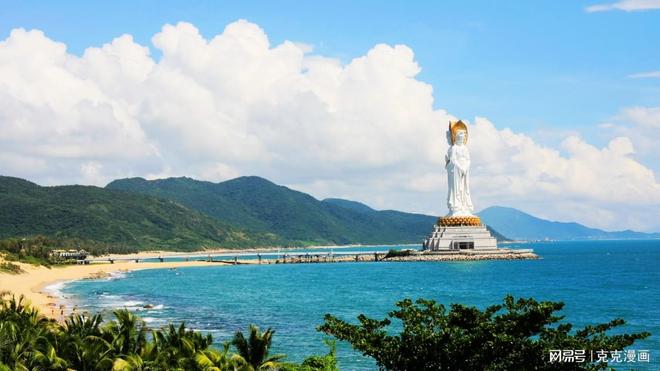 海南地理、经济与文化发展综合研究概览